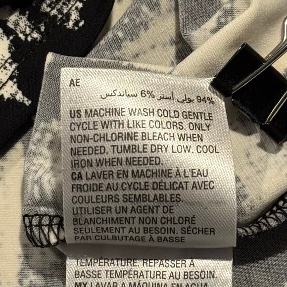 NWT JM Collection Top 3/4 Sleeve Slinky Stretch Abstract Flowy Black White PL - Picture 5 of 7